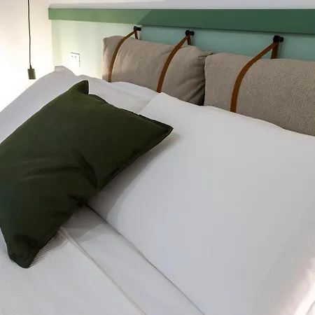 Stylish With An Arty Touch Fast Wifi * Trieste