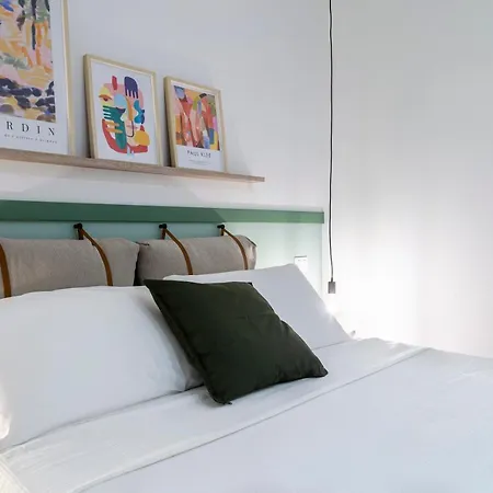 Apartment Stylish With An Arty Touch Fast Wifi Trieste