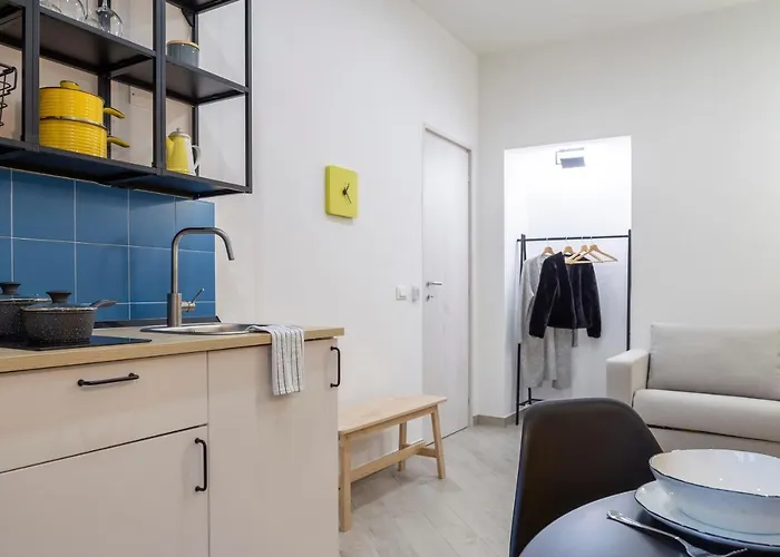 Stylish With An Arty Touch Fast Wifi Appartement *