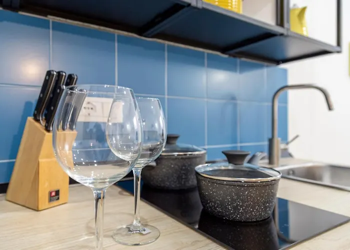 Stylish With An Arty Touch Fast Wifi Appartement *